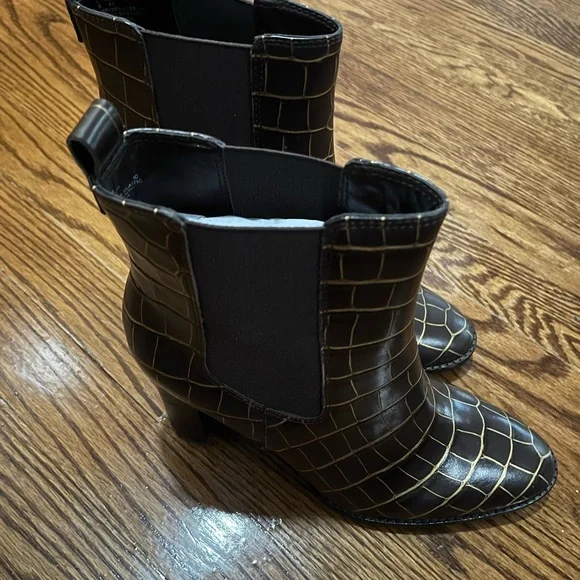 Ralph Lauren Brown Crocodile Pattern Ankle Boots - Picture 6 of 8